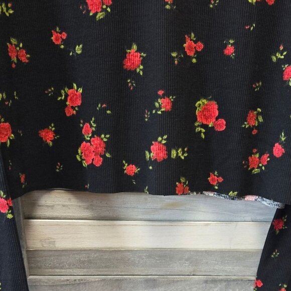 Floral Long Sleeve Cropped Top | Wild Fable | Medium - Picture 2 of 12